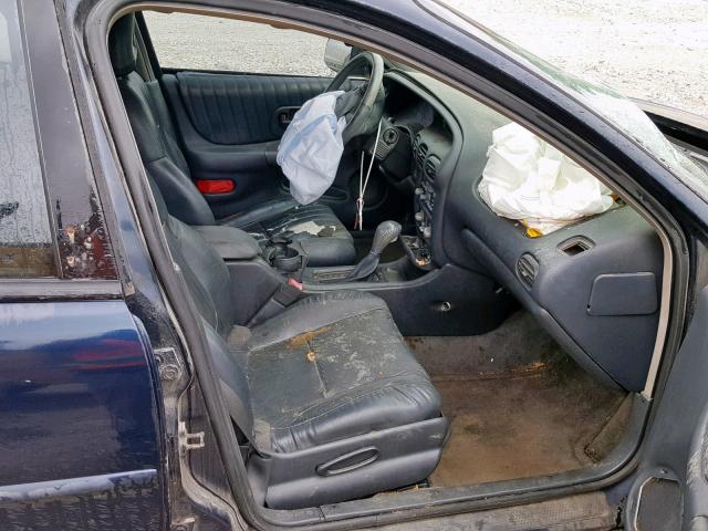 1G2WP52K82F177143 - 2002 PONTIAC GRAND PRIX BLUE photo 5