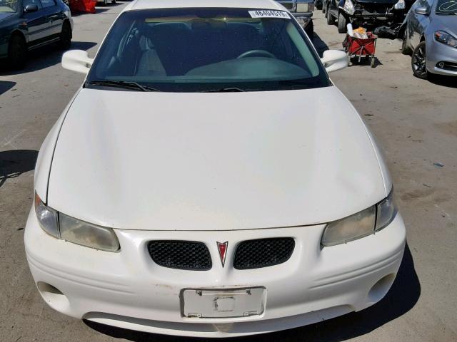 1G2WK52J73F172152 - 2003 PONTIAC GRAND PRIX WHITE photo 9