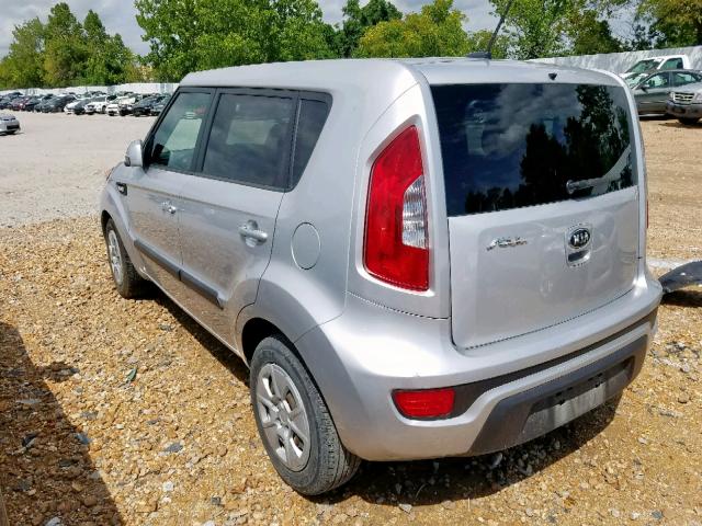 KNDJT2A59D7769062 - 2013 KIA SOUL SILVER photo 3