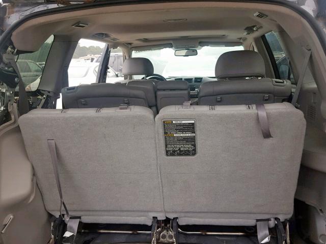 5TDZK3EH5BS049714 - 2011 TOYOTA HIGHLANDER GRAY photo 9