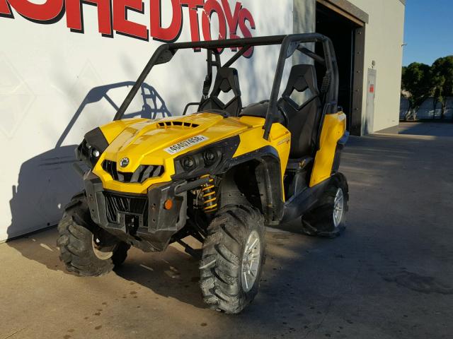 3JBKKCP19DJ000038 - 2013 CAN-AM COMMANDER YELLOW photo 4