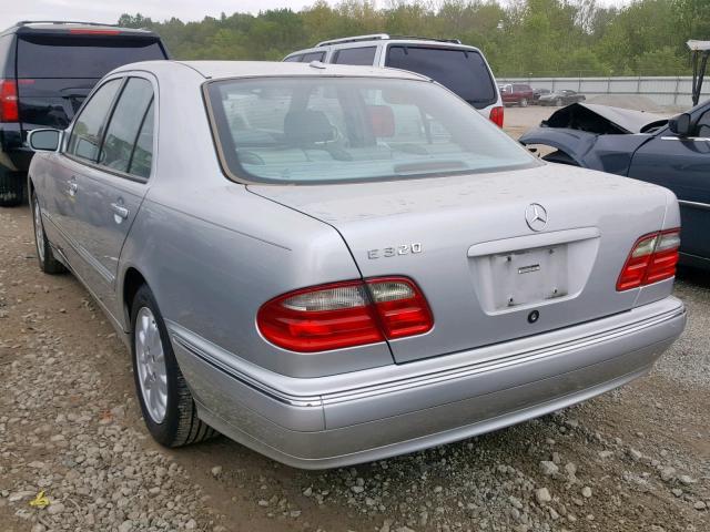 WDBJF65J3YB039980 - 2000 MERCEDES-BENZ E 320 SILVER photo 3