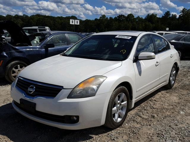 1N4BL21E98N487399 - 2008 NISSAN ALTIMA 3.5 WHITE photo 2