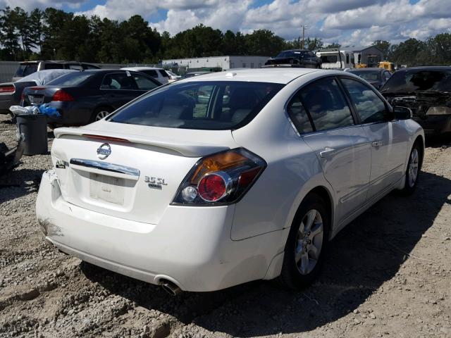 1N4BL21E98N487399 - 2008 NISSAN ALTIMA 3.5 WHITE photo 4