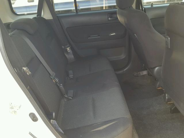 JTLKT324050190394 - 2005 TOYOTA SCION XB Ақ фото 6