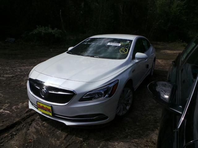 1G4ZP5SZ4JU141199 - 2018 BUICK LACROSSE E WHITE photo 10