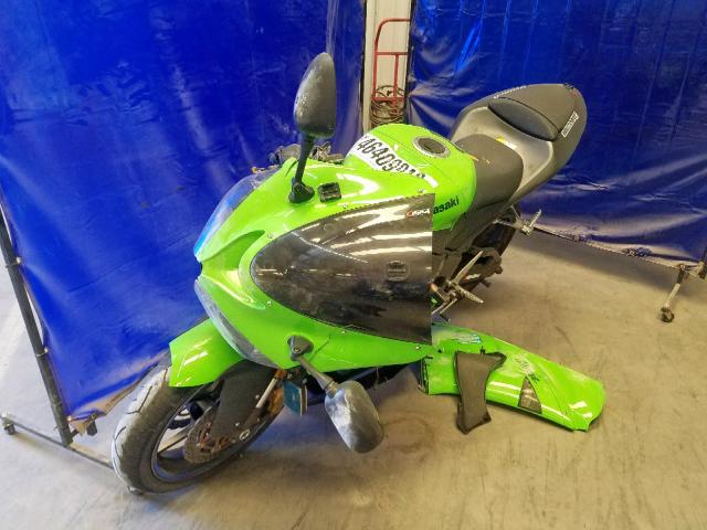 JKBZXJC135A004189 - 2005 KAWASAKI ZX636 C1 GREEN photo 2