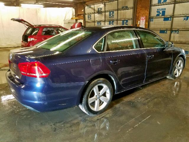 1VWBP7A30EC006194 - 2014 VOLKSWAGEN PASSAT SE BLUE photo 4