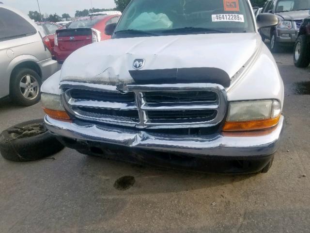 1D7HL48N43S172368 - 2003 DODGE DAKOTA QUA WHITE photo 9