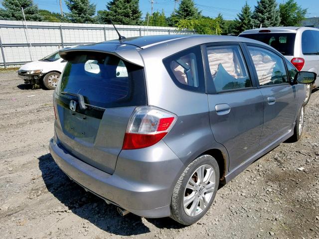 JHMGE8H4XAC035942 - 2010 HONDA FIT SPORT GRAY photo 4