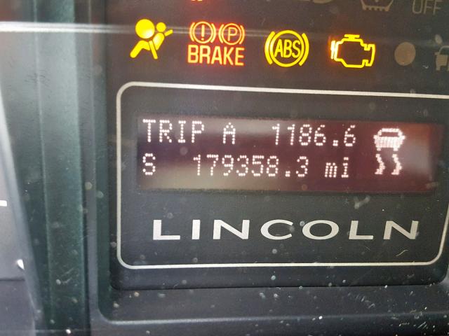 5LMFU28588LJ05933 - 2008 LINCOLN NAVIGATOR შავი ფოტო 8