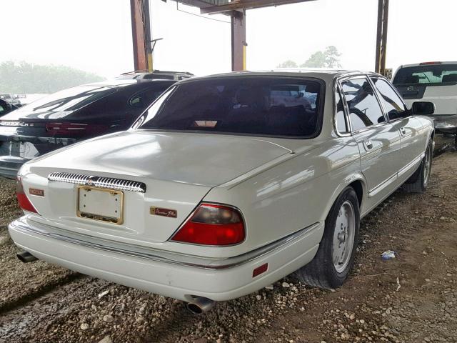 SAJKX1744SC743590 - 1995 JAGUAR XJ VANDEN WHITE photo 4