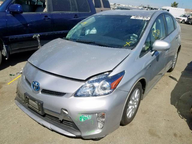 JTDKN3DPXE3064832 - 2014 TOYOTA PRIUS PLUG SILVER photo 2