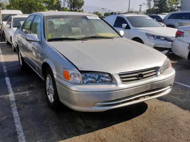 JT2BF22K710335459 - 2001 TOYOTA CAMRY CE SILVER photo 1