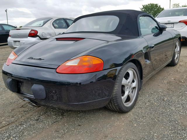 WP0CA29861U626399 - 2001 PORSCHE BOXSTER BLACK photo 4