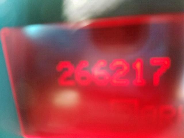 2G2WP522751177551 - 2005 PONTIAC GRAND PRIX SILVER photo 8