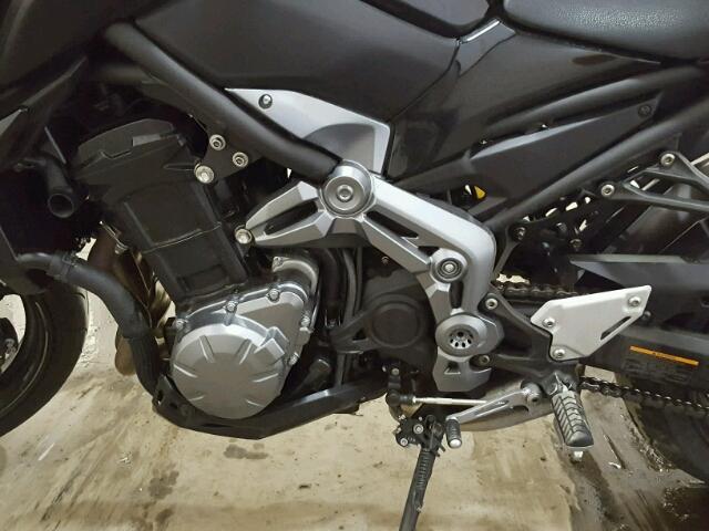 JKAZR2A10HDA16328 - 2017 KAWASAKI ZR900 BLACK photo 7