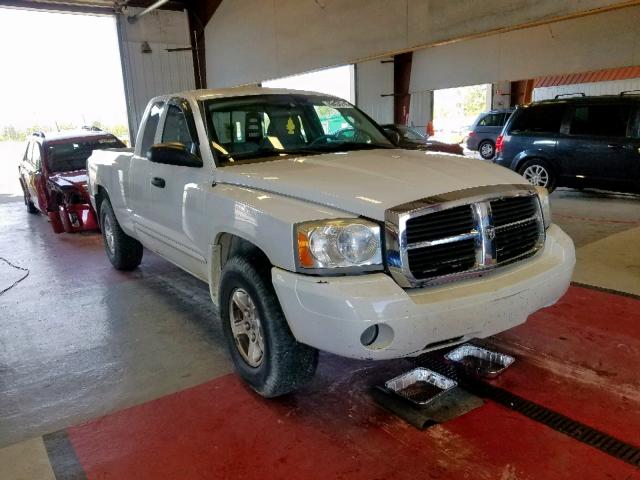 1D7HW42N85S199592 - 2005 DODGE DAKOTA SLT WHITE photo 1