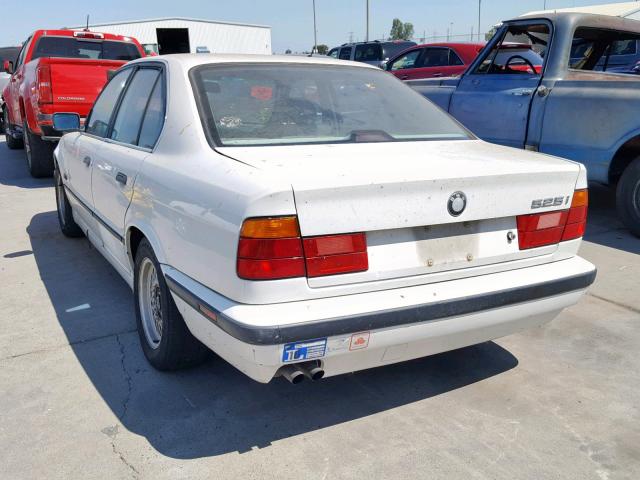 WBAHD6324SGK59041 - 1995 BMW 525 I AUTO WHITE photo 3