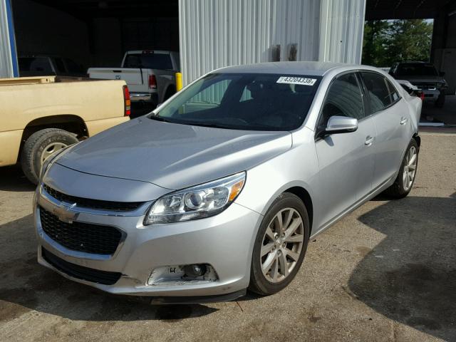 1G11D5SL2FF202754 - 2015 CHEVROLET MALIBU 2LT SILVER photo 2