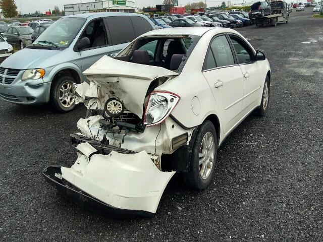 1G2ZF55B464209650 - 2006 PONTIAC G6 SE WHITE photo 4