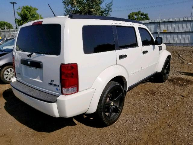 1D4PT4GK2AW173489 - 2010 DODGE NITRO HEAT WHITE photo 4