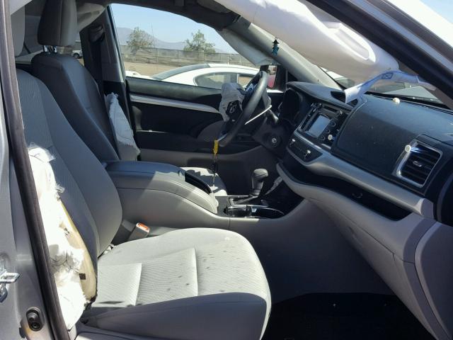 5TDZZRFH7JS236416 - 2018 TOYOTA HIGHLANDER SILVER photo 5