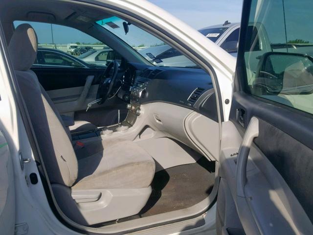 5TDZA3EH7CS029291 - 2012 TOYOTA HIGHLANDER WHITE photo 5