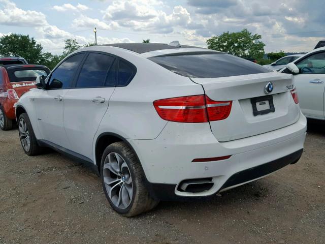 5UXFG8C59BLZ96149 - 2011 BMW X6 XDRIVE5 WHITE photo 3