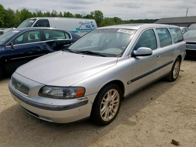 YV1SW53D311008683 - 2001 VOLVO V70 T5 TUR SILVER photo 2