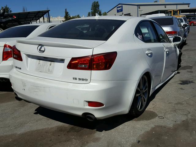 JTHBE262X82015988 - 2008 LEXUS IS 350 WHITE photo 4