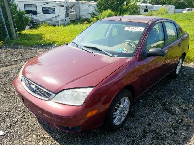 1FAHP34N96W215295 - 2006 FORD FOCUS ZX4 MAROON photo 2