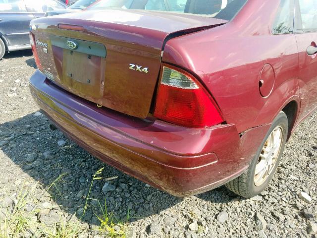 1FAHP34N96W215295 - 2006 FORD FOCUS ZX4 MAROON photo 9