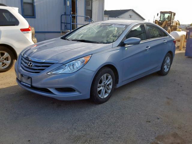 5NPEB4AC2DH698491 - 2013 HYUNDAI SONATA GLS BLUE photo 2