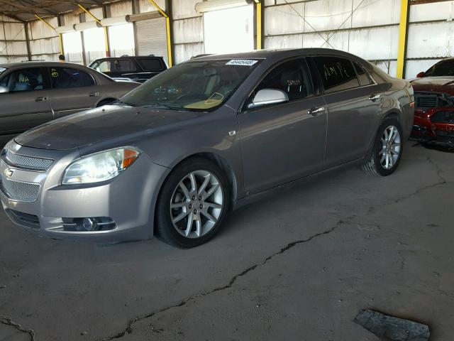 1G1ZK57708F218457 - 2008 CHEVROLET MALIBU LTZ SILVER photo 2