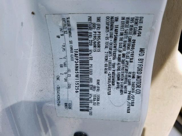 1FAFP34N65W115256 - 2005 FORD FOCUS ZX4 WHITE photo 10