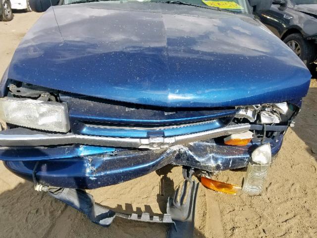 1GNCS18X13K124146 - 2003 CHEVROLET BLAZER BLUE photo 7