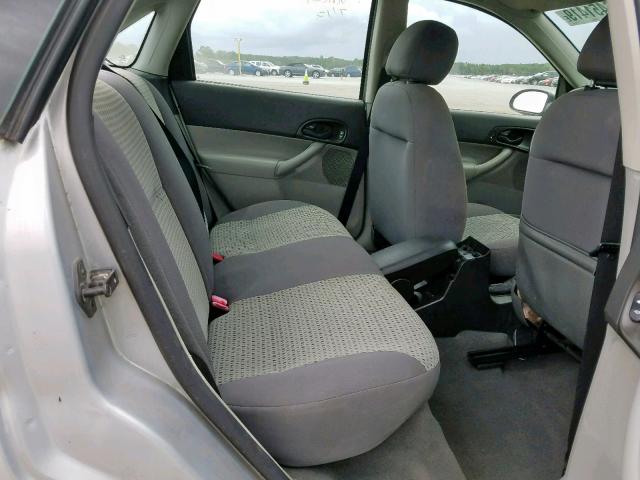 1FAFP34N46W116262 - 2006 FORD FOCUS ZX4 SILVER photo 6