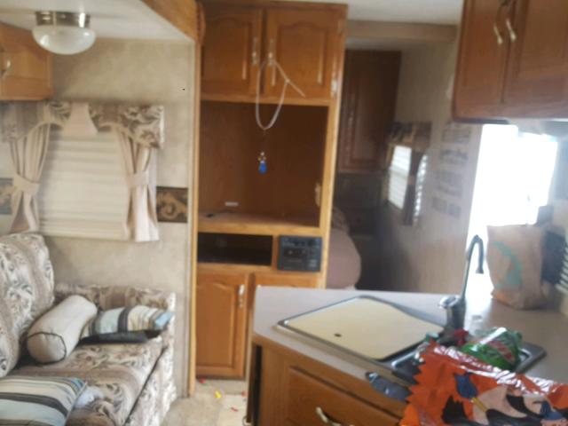 4YDT307255A221359 - 2005 KEYSTONE SPRINTER WHITE photo 5