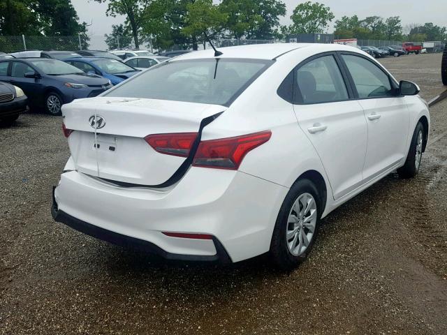 3KPC24A36KE073178 - 2019 HYUNDAI ACCENT SE WHITE photo 4