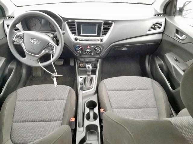 3KPC24A36KE073178 - 2019 HYUNDAI ACCENT SE WHITE photo 9