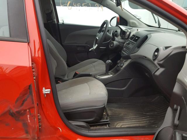 1G1JA5SH7C4143213 - 2012 CHEVROLET SONIC LS RED photo 5