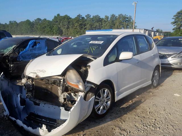 JHMGE88439C003894 - 2009 HONDA FIT SPORT WHITE photo 2