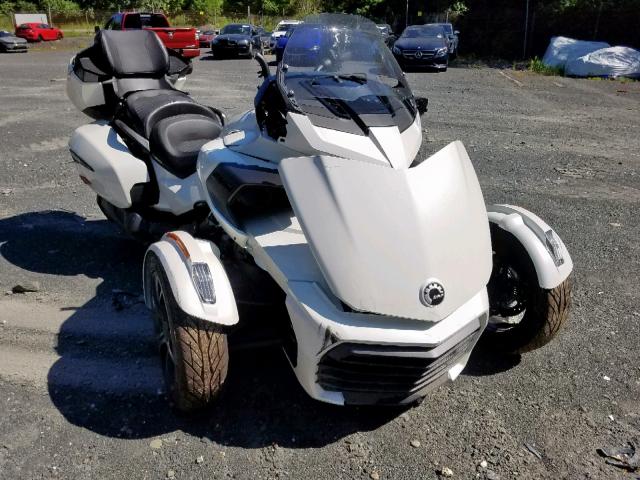 2BXREDD2XKV001460 - 2019 CAN-AM SPYDER ROA WHITE photo 1