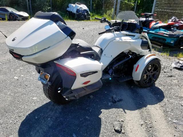 2BXREDD2XKV001460 - 2019 CAN-AM SPYDER ROA WHITE photo 4