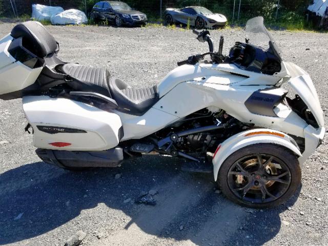 2BXREDD2XKV001460 - 2019 CAN-AM SPYDER ROA WHITE photo 5