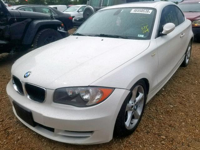 WBAUP73559VK76474 - 2009 BMW 128 I WHITE photo 2