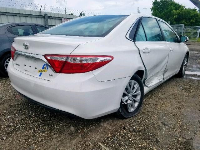 4T4BF1FK9FR490317 - 2015 TOYOTA CAMRY LE WHITE photo 4