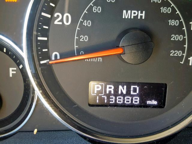 1J8HG48K28C201378 - 2008 JEEP COMMANDER 银色 照片 8