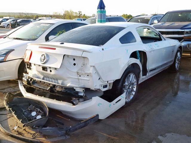 1ZVBP8AM2C5249425 - 2012 FORD MUSTANG WHITE photo 4